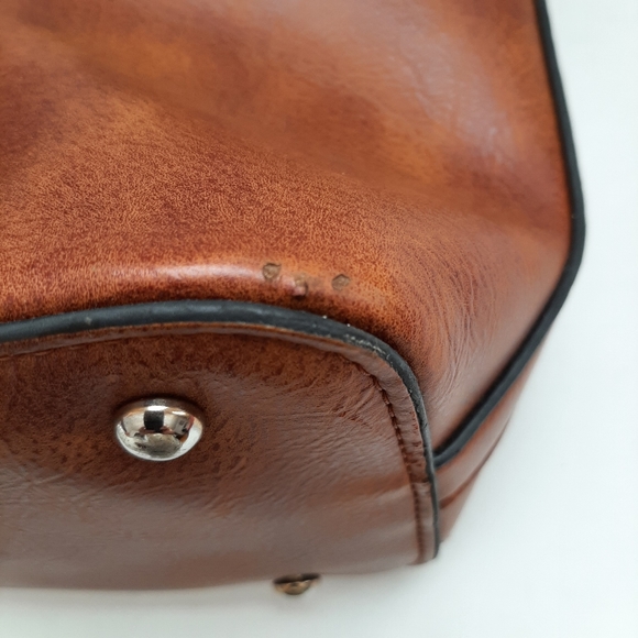 Learher Bag - Picture 13 of 15